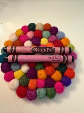 Crayola blue violet Crayons set of 2